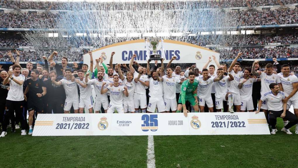 El Real Madrid pretende hacer una limpieza en su plantilla con el tema de fichajes y salidas. En esta ocasión se han filtrado la lista de jugadores que dejarán las filas del club blanco.