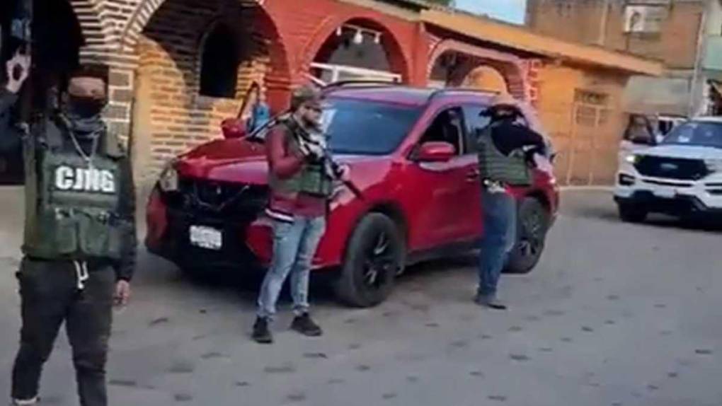 “¡Ya llegamos y no nos vamos!”: Comando de sicarios del CJNG se apodera un pueblo en México