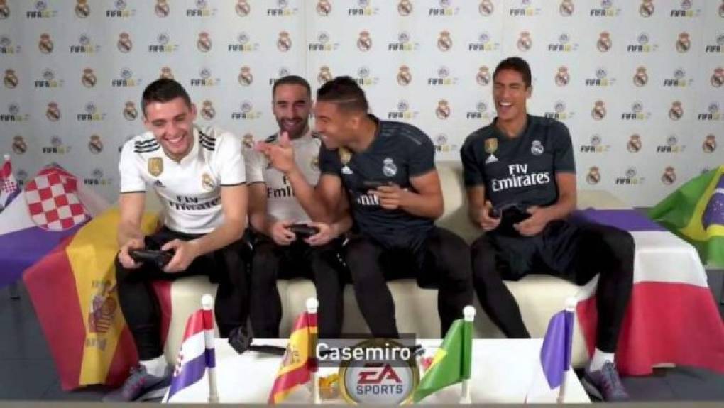 Además de Carvajal, otros madridistas como Casemiro y Varane, y el exmerengue Mateo Kovacic, compartiendo jugando al FIFA.