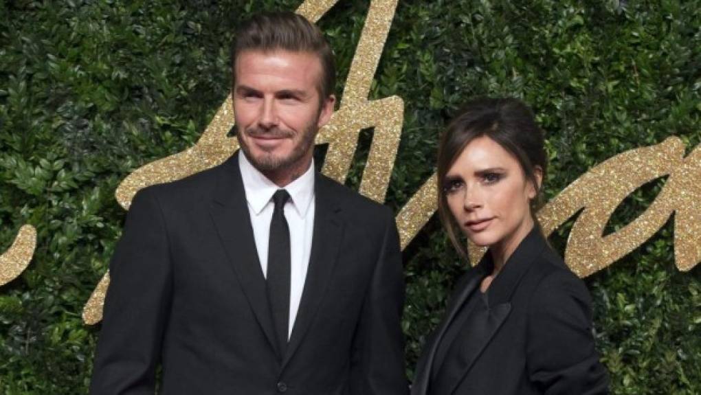 Victoria Beckham (95 de 100)<br/>La esposa de David Beckham suma la asombrosa cifra de 326 millones de dólares gracias a su exitosa carrera musical con las 'Spice Girls', su firma de ropa y sus libros.