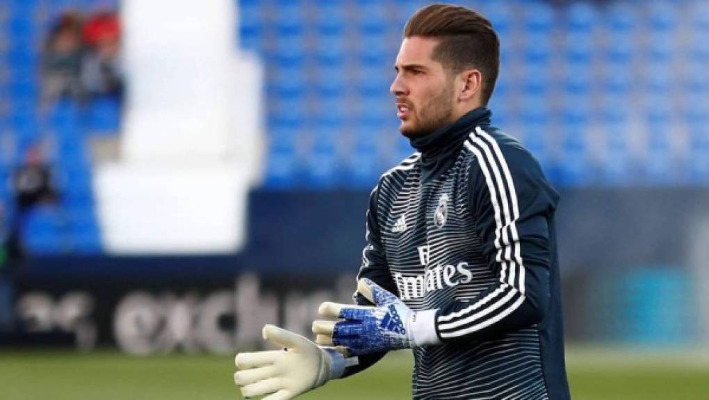 Luca Zidane (22 años) dirá adiós a la disciplina del Real Madrid el próximo 30 de junio y lo hará después de 16 años perteneciendo a la entidad madridista. Está campaña la está disputando en el Racing en calidad de cedido, compromiso que expira el próximo 30 de junio.<br/><br/>Ahora, y una vez que se termina su relación con el Real Madrid, su aspiración es jugar en la Ligue 1 francesa, algo que nunca ha ocultado. El Montpellier ha sondeado a su agente, Alain Miglaccio, y podría ser su destino cara a la próxima temporada.