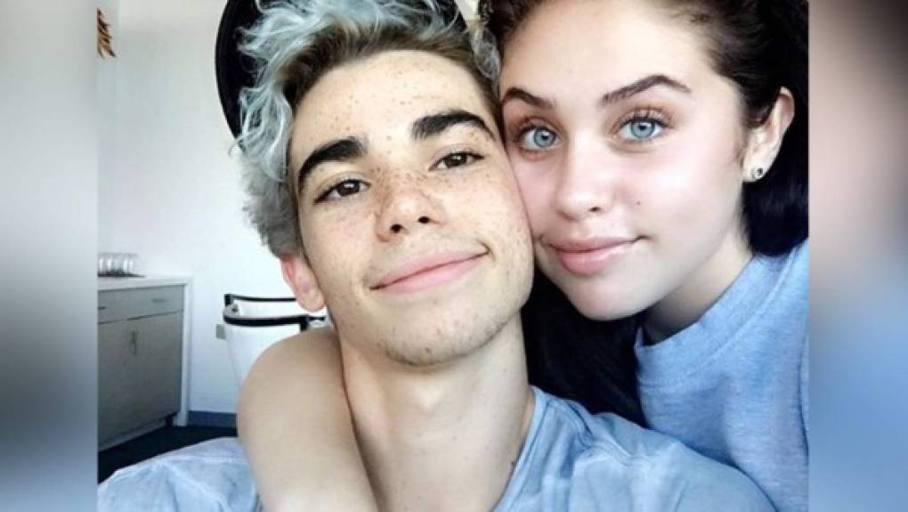 La hermosa actriz de Disney Brenna D’amico es quien afirman le robó el corazón al fallecido actor de la saga Descendientes, Cameron Boyce.<br/><br/>La joven estrella de Disney está destrozada por la repentina partida del joven actor.