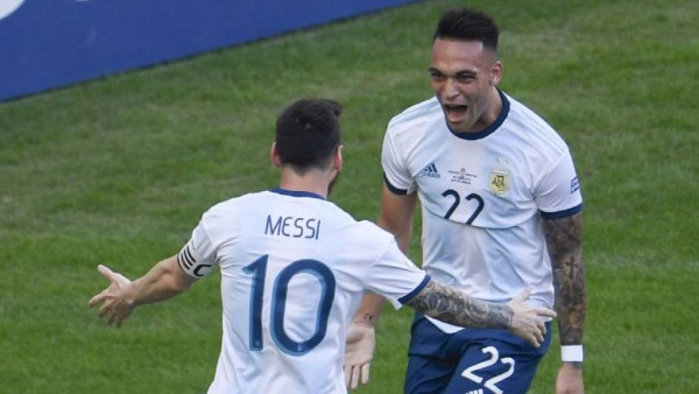 Lautaro es de los amigos de Messi ya que han compartido vestuario con la selección de Argentina. El atacante del Inter destaca por su versatilidad y por su capacidad para adaptarse a otras posiciones.