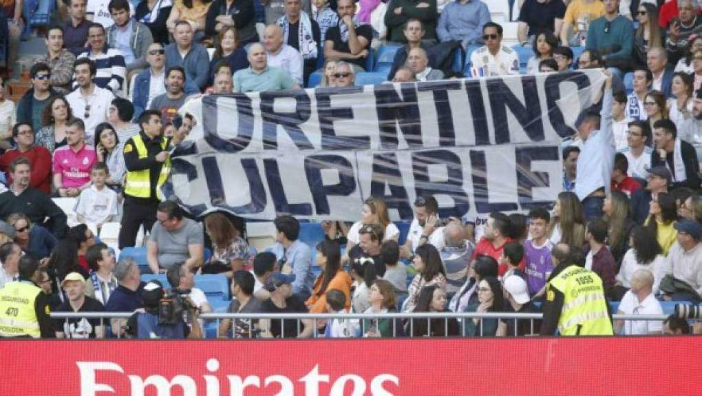Y con esta pancarta los aficionados del Real Madrid señalaron que Florentino Pérez era culpable de la situación. Medios españoles informaron que la seguridad del estadio tuvo que llegar a retirar la manta.