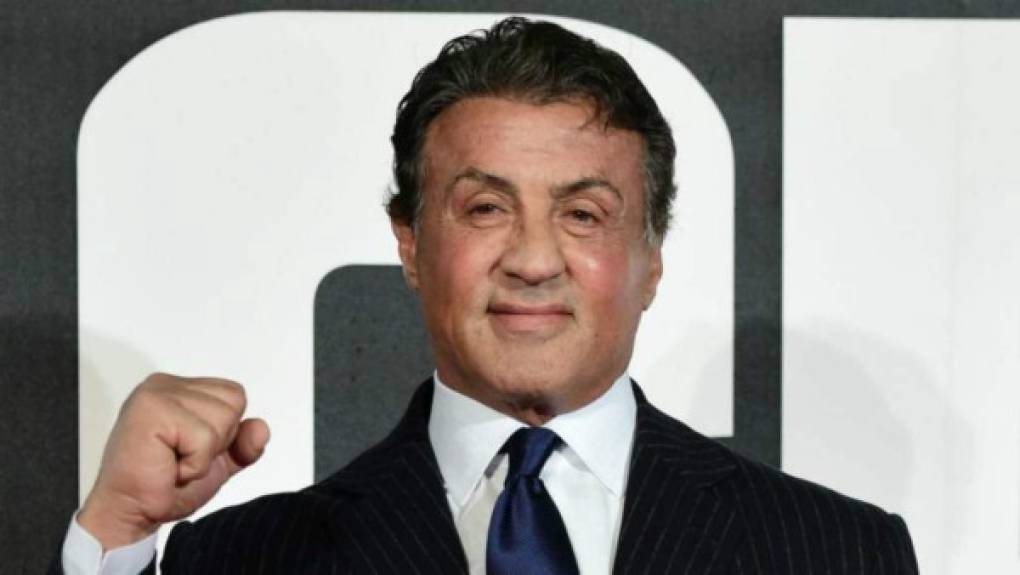 Silvester Stallone trabajó en un zoológico cuidando leones.