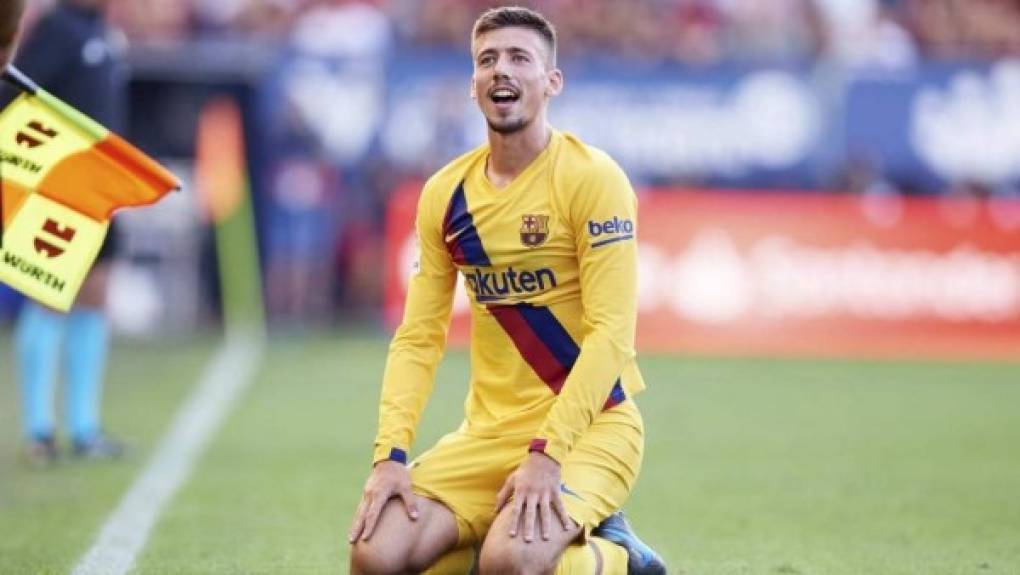 Clement Lenglet: El francés estará como defensor central haciendo pareja en el sector defensivo con Piqué.