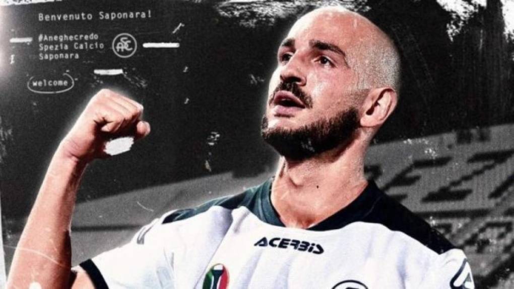 El Spezia Calcio ha anunciado oficialmente la llegada del atacante de la Fiorentina, Riccardo Saponara, cedido con opción a compra. El jugador de 29 años intentará ayudar al Spezia a luchar por permanencia en la Serie A.