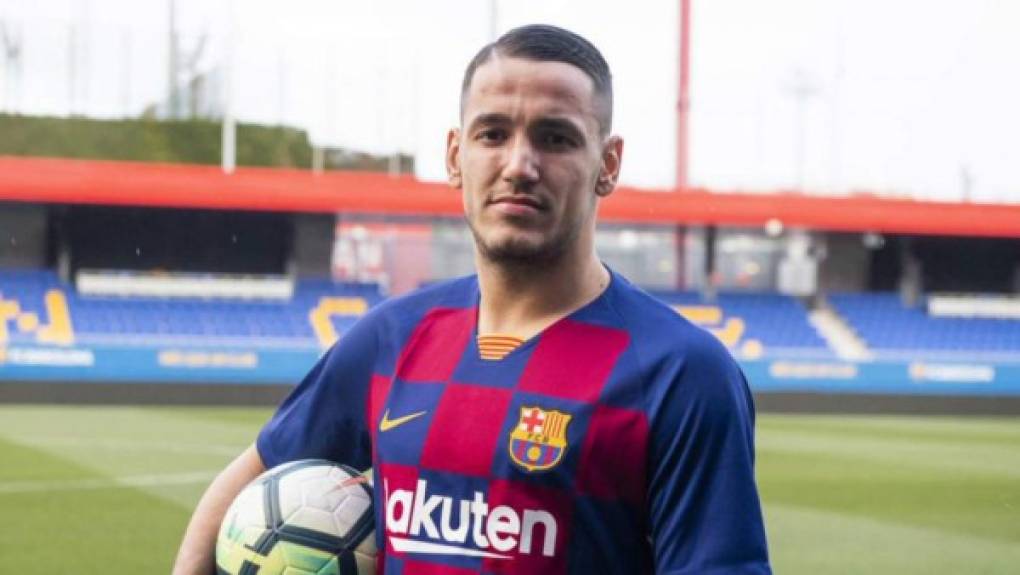 Rey Manaj: Delantero albanés que ha sido anunciado como nuevo refuerzo del Barcelona B. Llega procedente del Albacete y firma hasta 2023, el club azulgrana pagará en concepto de traspaso 700.000 euros más otros dos millones en variables.