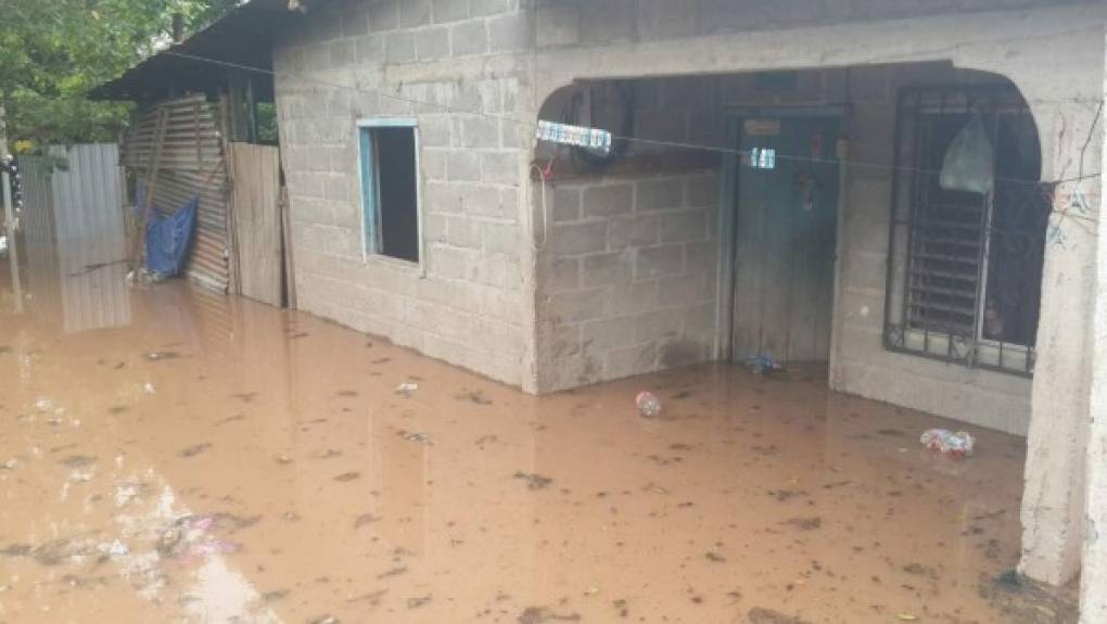 Este tipo de inundaciones no se veían desde hace más de 17 años, según autoridades hondureñas.