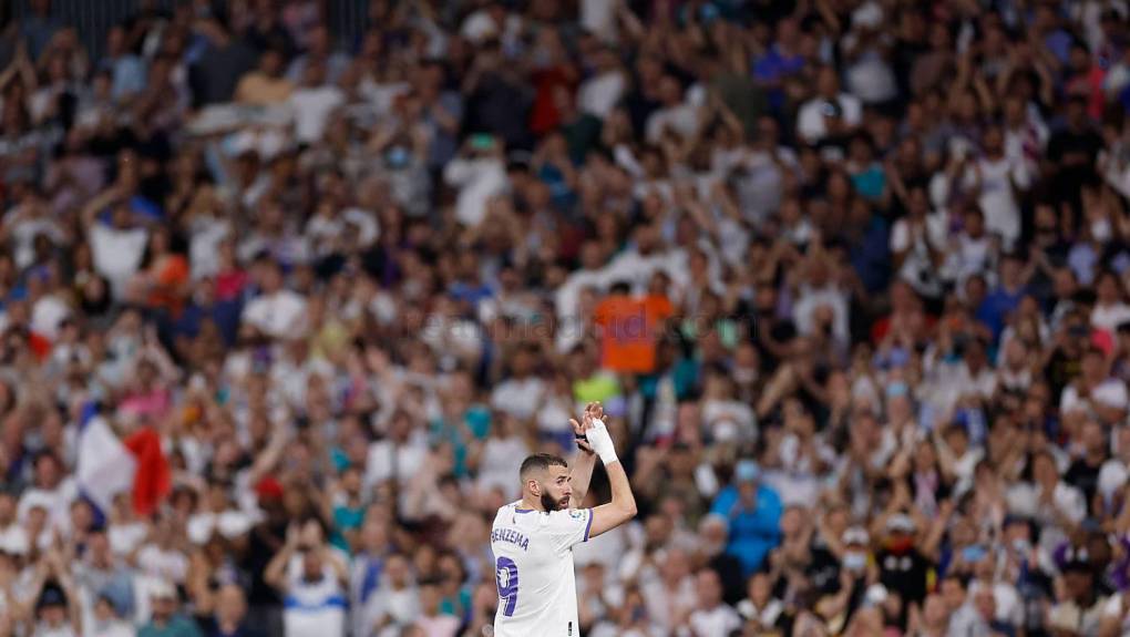 Homenaje a Cristiano Ronaldo, buen gesto de Vinicius, ovación a Benzema y llanto en el Bernabéu