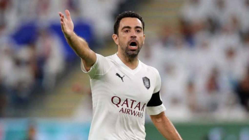 Xavi Hernández podrán fin a su carrera como futbolista y su futuro más inmediato estará ligado a los banquillos, pero asegura en una entrevista concedida a TV3 que no es el momento de dirigir al Barça. 'No es que yo haga así y venga, va, vas al Barça. El Barça son palabras mayores.', dijo.