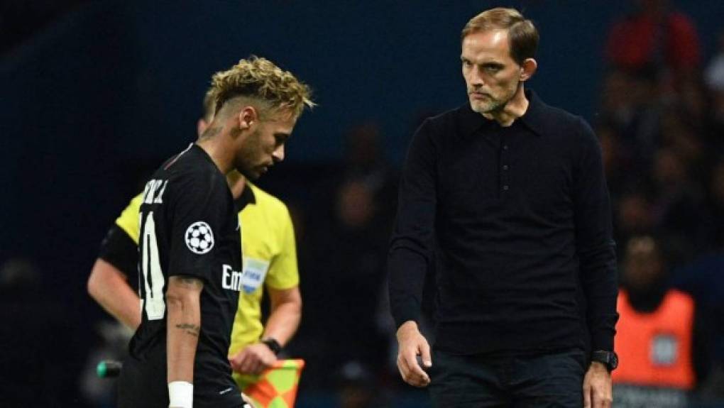 Aunque no ha gastado grandes cantidades, el campeón de Francia ha renovado por completo su portería, ha reforzado su centro del campo y ha apuntalado su ataque, con jugadores esencialmente españoles o latinoamericanos. Su entrenador sigue siendo el alemán Thomas Tuchel.