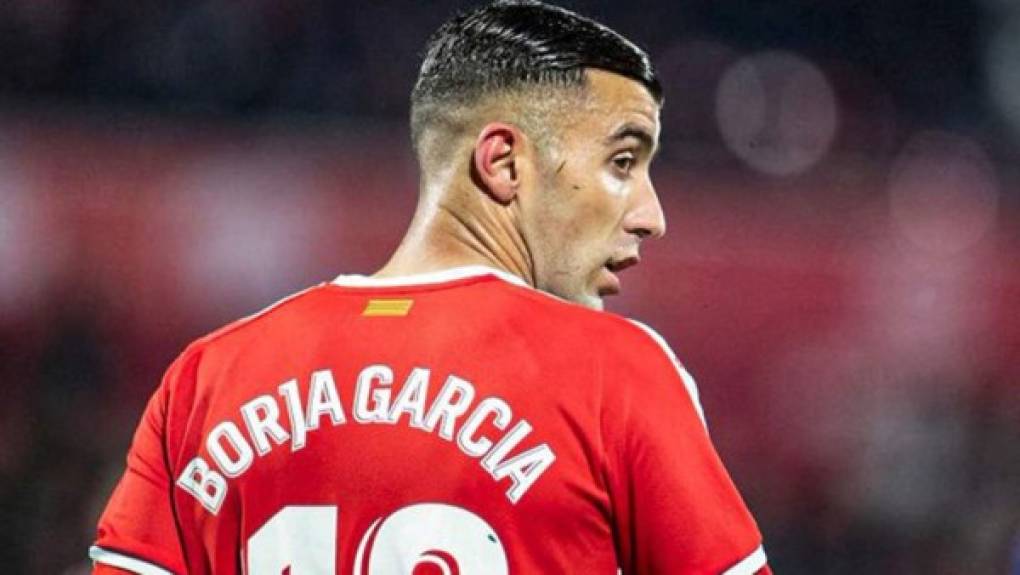 Borja García Freire: El mediocampista ha dejado de ser futbolista del Girona y se ha convertido en el nuevo fichaje del Huesca para las tres próximas temporadas.