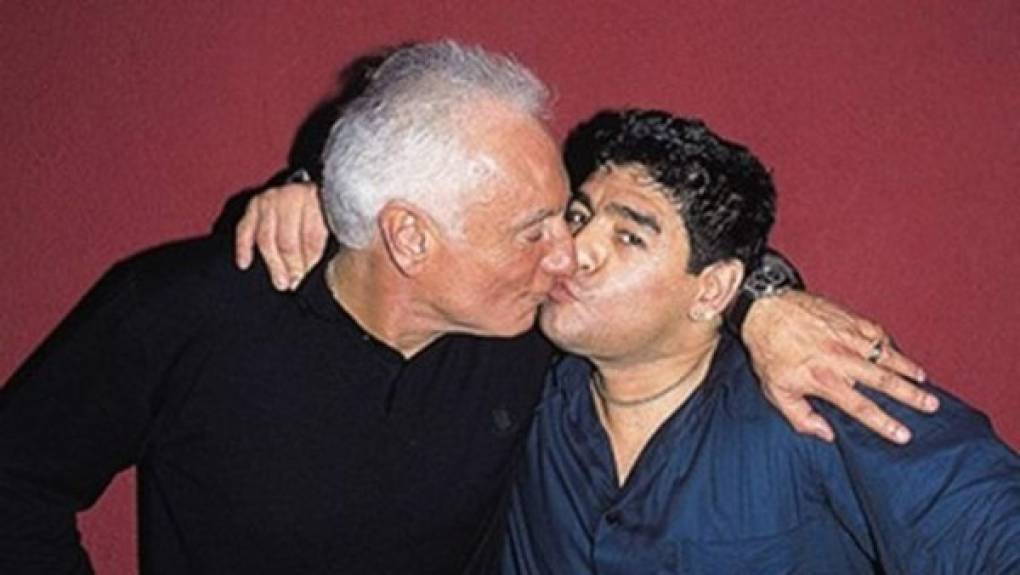 'Coppola es vivísimo. Fuma debajo del agua', Maradona sobre la relación con Guillermo Coppola, quien fuera por muchos años su mánager.