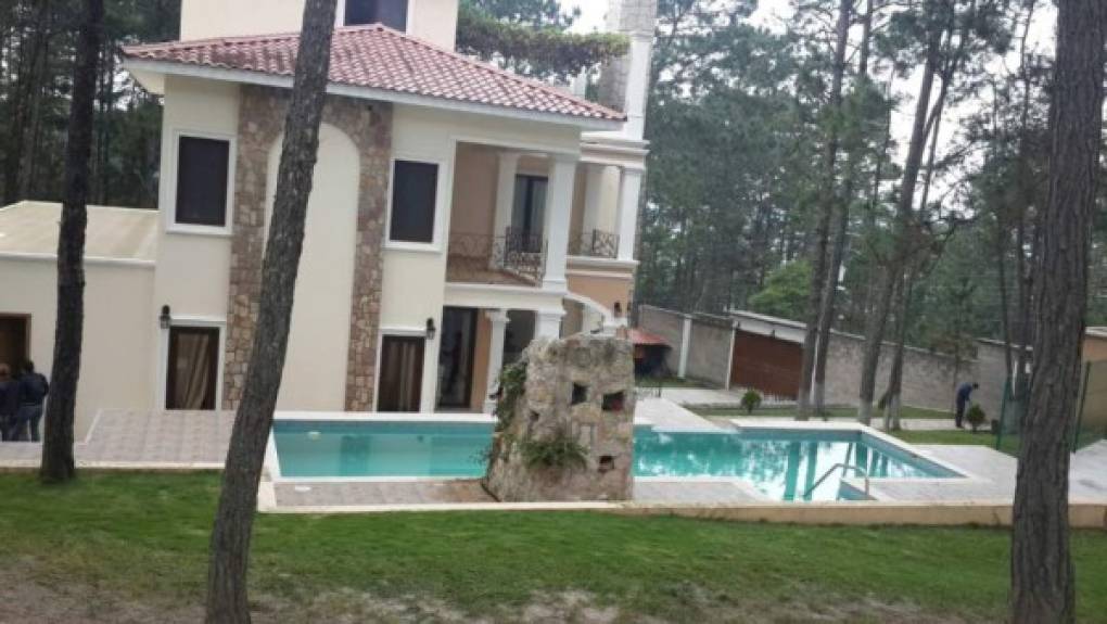 Esta residencia le fue asegurada al empresario Benjamín Bográn, exdirectivo del IHSS.