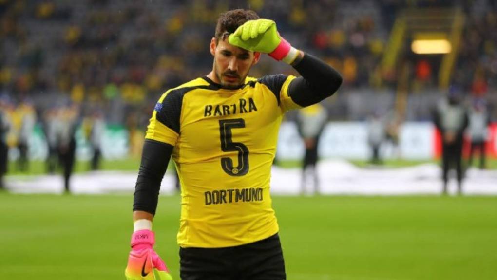 Sgún apunta The Sun, el Chelsea piensa en el guardameta del Borussia Dortmund, Roman Bürki como opción para cubrir la hipotética vacante de Kepa Arrizabalaga si el meta vasco acaba dejando el club.