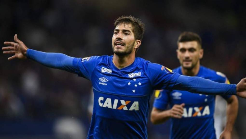 Aparentemente y para fortuna de Lucas Silva, fue sólo una alteración puntual y sin una causa específica. El mediocampista brasileño juega en la actualidad en el Cruzeiro, anteriormente estuvo en Real Madrid y el Lyon.