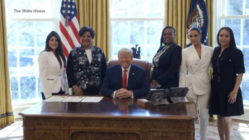 La estrella de 'Keeping Up with the Kardashians' apoyó la reforma penal de Trump y abogó para obtener el perdón presidencial para Alice Johnson, una madre afroamericana que fue sentenciada a cadena perpetua por un delito de drogas menor.