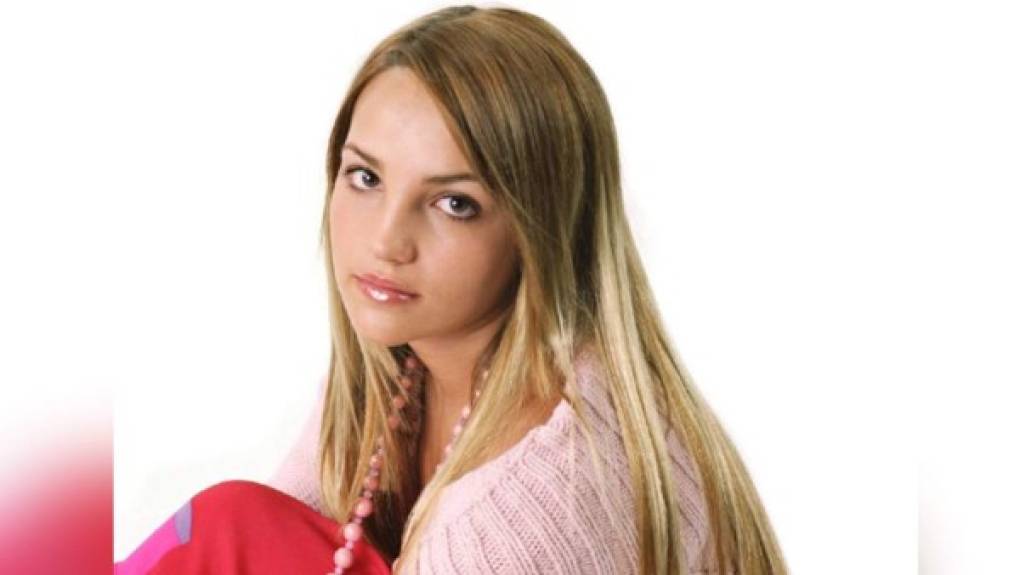 Jamie Lynn Spears, la hermana menor de Britney Spears, tenía una carrera ascendente y había logrado despegarse de la sombra la famosa artista obteniendo el papel protagónico en la serie Zoey 101 de Nickelodeon. <br/><br/>Pero, se convirtió en madre a los 16 años y abandonó el que era su mayor sueño. Su vida cambió por completo por lo que muchos se sorprenden.
