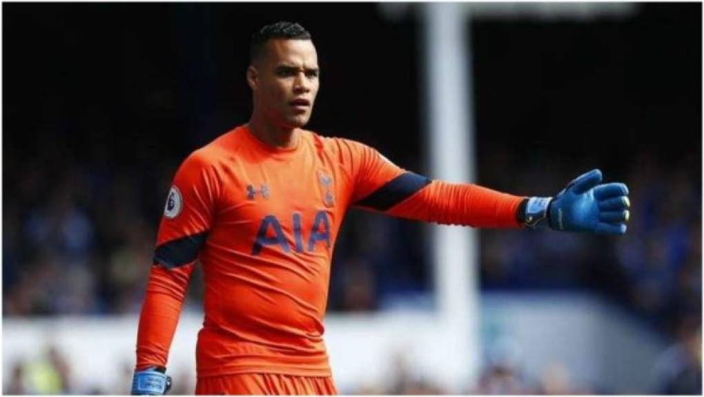 Michel Vorm: OFICIAL. El portero holandés es baja en el Tottenham de cara a la próxima campaña.