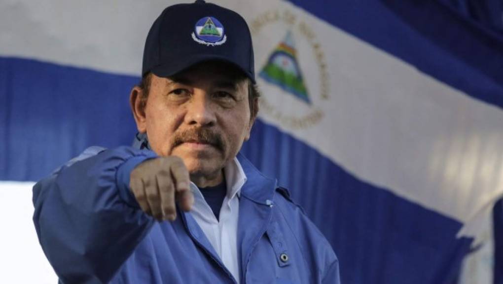 En el ránking de los mandatarios de América Latina, el presidente nicaragüense, Daniel Ortega, aparece en la décima posición por sus esfuerzos para superar la crisis socio política que atraviesa el vecino país. En contraste, el venezolano Nicolás Maduro, aparece en el último lugar con una aprobación de apenas 15% de la población.