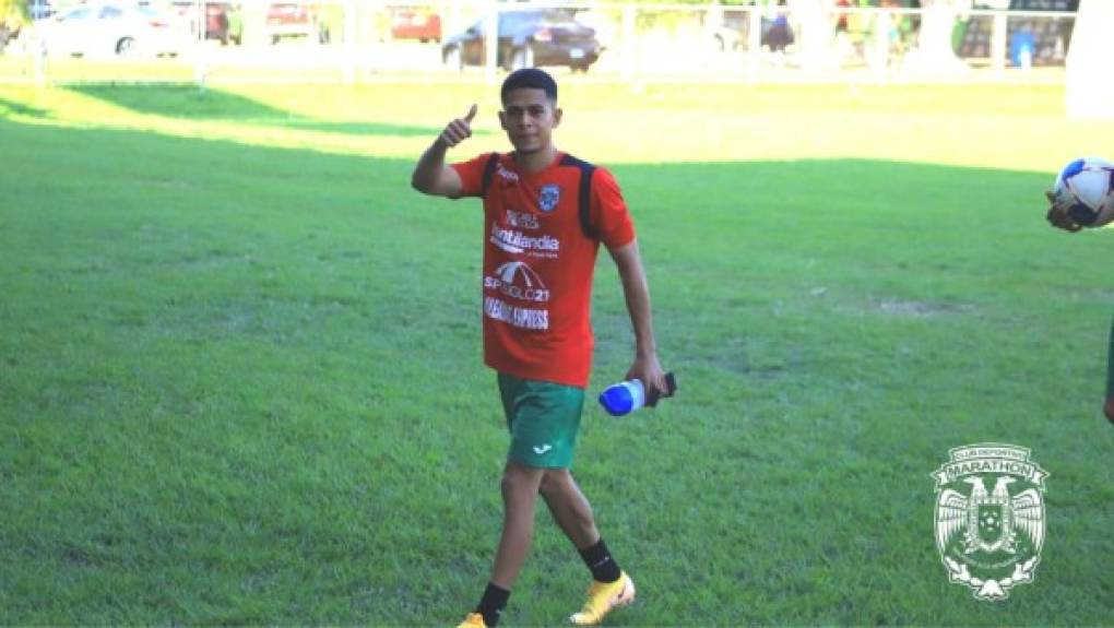 Cristian Cálix (21 años) - El joven futbolista no tuvo un buen torneo con el Marathón, pero tiene mucha calidad en sus pies. Coito puede contar con él.