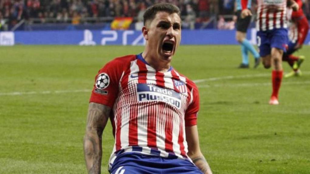 José María Giménez: El Atlético de Madrid habría rechazado una oferta del Manchester City por el defensor uruguayo. Medios españoles señalan que los citizens le ofrecieron 70 millones de euros, pero dicha cantidad fue rechazada por el cuadro colchonero.