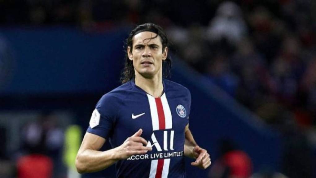 Según el Daily Mail, el Manchester United se ha interesado en fichar al delantero uruguayo Edinson Cavani. El atacante se encuentra sin equipo luego de que salió del PSG de Francia.<br/>