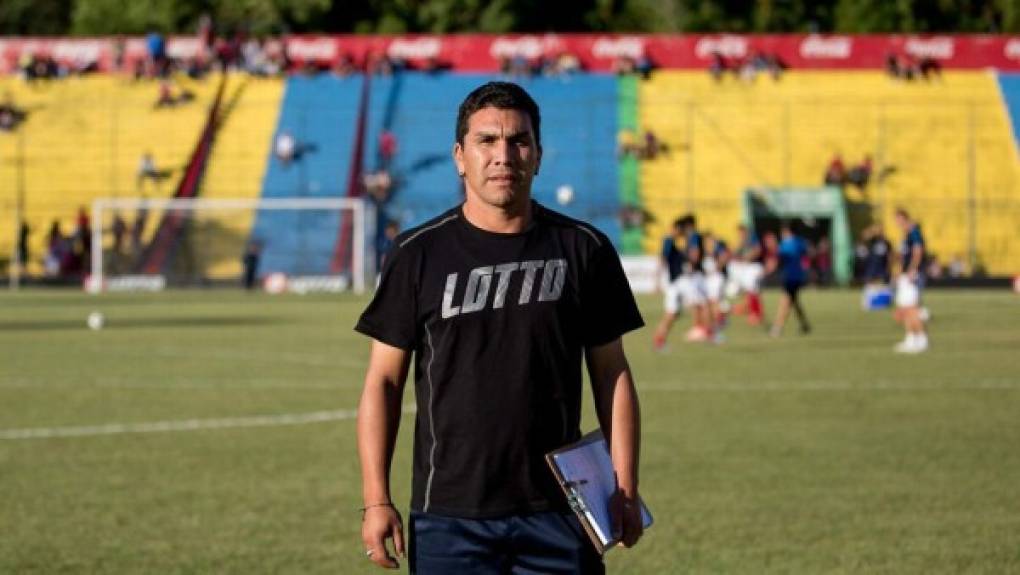Una de las últimas aventuras de Cabañas en el futbol profesional fue el ser Asistente Técnico en el equipo Cafetaleros de Chiapas Ascenso MX y actualmente vive de sus negocios en Asunsión.