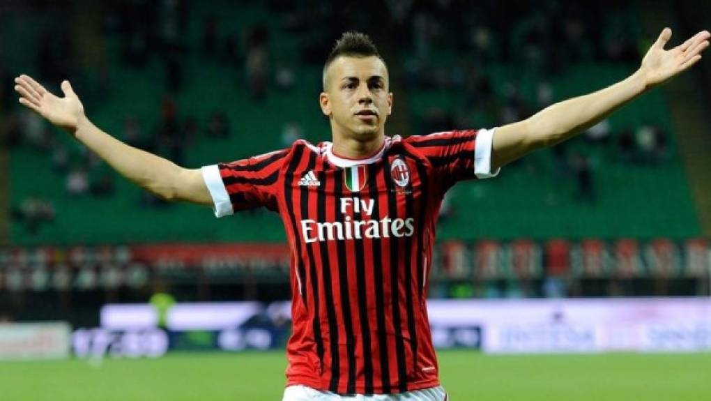 Stephan El Shaarawy - Debutó muy joven en el AC Milán pero las lesiones y la falta de constancia hicieron que su carrera futbolística no fuera tan meteórica como se decía por aquel entonces. El delantero italiano integra hoy en día a la Roma de Italia.