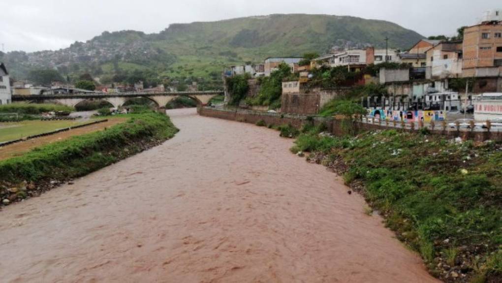 "Así está el río Choluteca, en el sur de Honduras. "