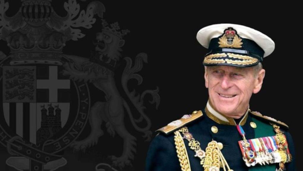 El duque, innato generador de estupor, respondió, en 1992, sobre su vida en la realeza: En su momento provocó estupor cuando, en 1992: 'hubiera preferido haber continuado en la Marina' (donde sirvió durante la II Guerra Mundial), al ser preguntado por su 'papel' dentro de la familia real británica.
