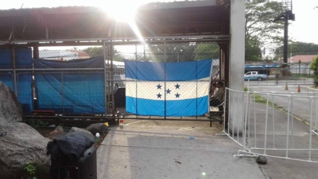 Estudiantes se apoderaron de las instalaciones de la Unah-VS, ubicadas en la ciudad de San Pedro Sula, departamento de Cortés