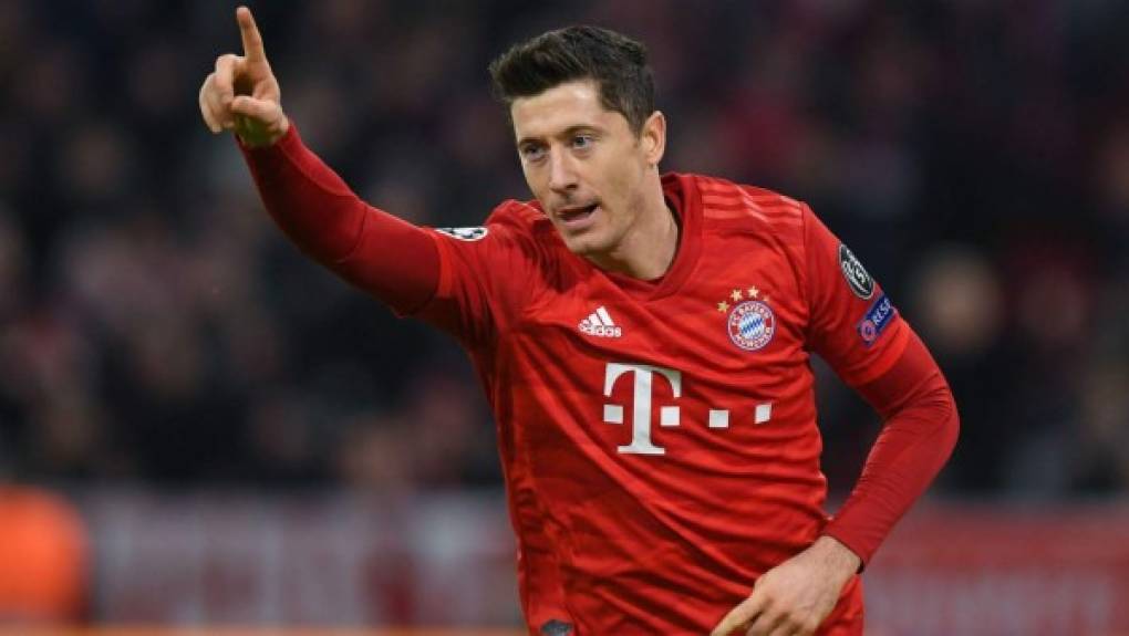 2. Robert Lewandowski (Bayern Múnich) - El delantero polaco ha marcado 25 goles en esta temporada de la Bundesliga, sumando 50 puntos.