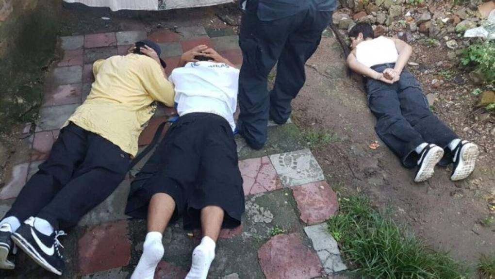 Los fiscales contra delitos comunes realizaron acciones contra el narcomenudeo, portación ilegal de armas y robo de vehículos en Tegucigalpa.