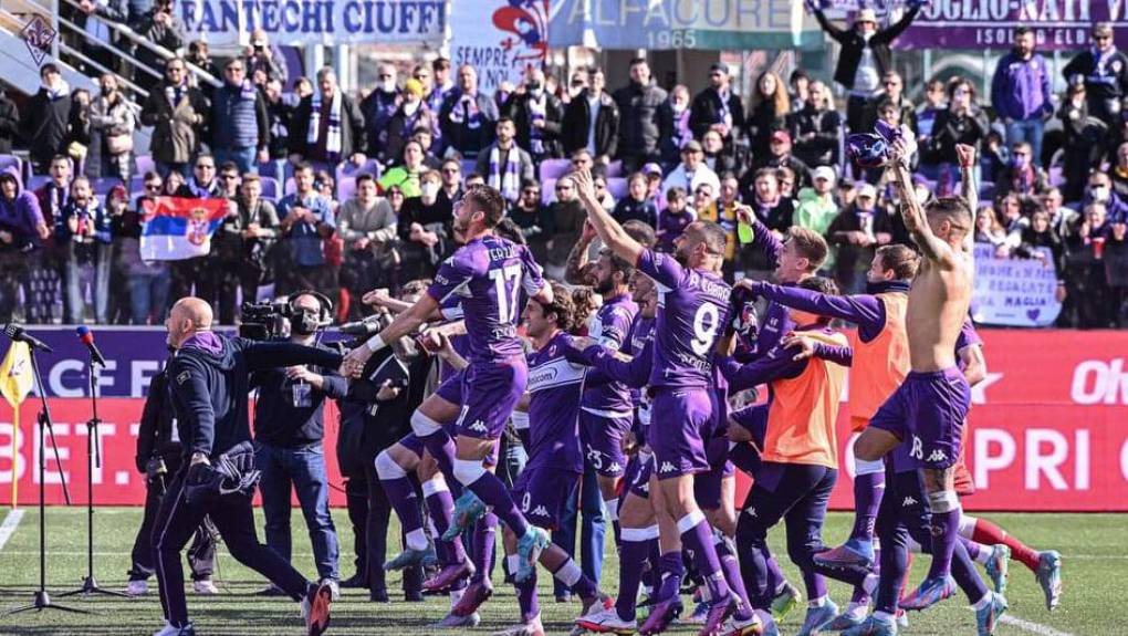 La Fiorentina cuenta con dos títulos de primera división de Italia. Además, ha ganado seis Copas. En la presente campaña milita en la octava posición.