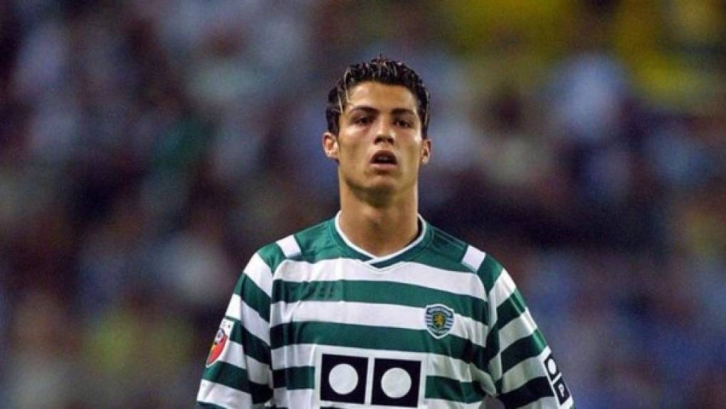 Jugó su primer partido para Sporting Lisboa en la Super League portuguesa con tan solo 17 años, convirtiéndose en uno de los jóvenes futbolistas más admirados del mundo.<br/><br/>