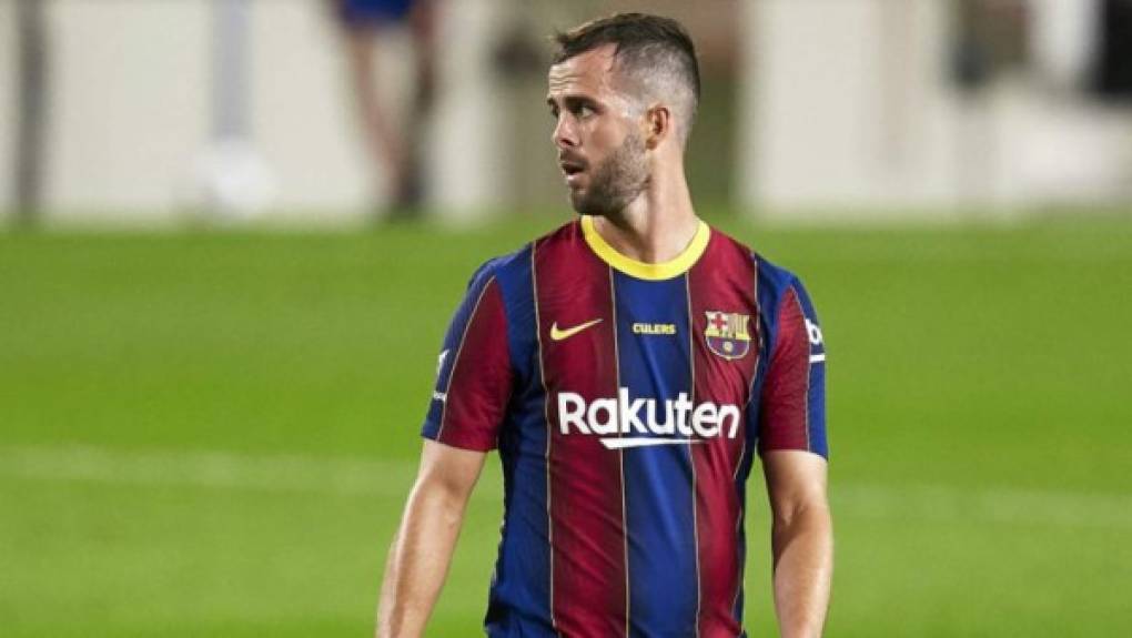 En el mediocampo, Miralem Pjanic se estrenará como titular, según reportan varios medios.