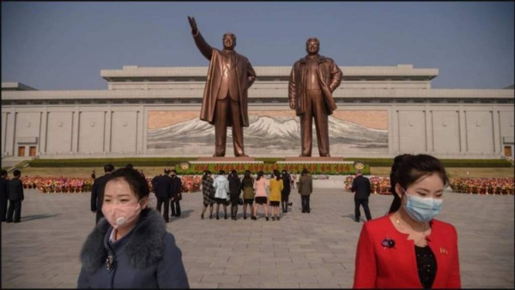 Desde 2014, Kim Jong-Un se ha dedicado a realizar momumentos a su padre Kim Il Sung. a su personalidad y a los misiles favoritos del líder de Corea del Norte.