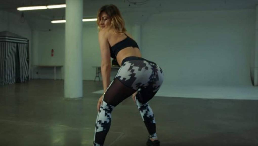 El último vídeo de Lexy Panterra se ha hecho viral y ya cuenta con más de 2 millones de visualizaciones. La instructora de fitness californiana mueve el trasero al ritmo de su canción ‘Used to Know’ de una forma tan espectacular, que deja boquiabierto a más de uno.