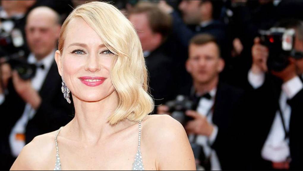 Naomi Watts empezó a trabajar en el cine a los 20 años en su Australia natal, pero fue ya en sus 30 cuando se convirtió en una estrella internacional de la mano de David Lynch. 