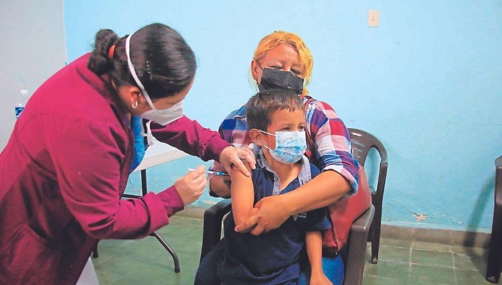 El 40% de los niños en Cortés tiene las dos dosis de la vacuna anticovid