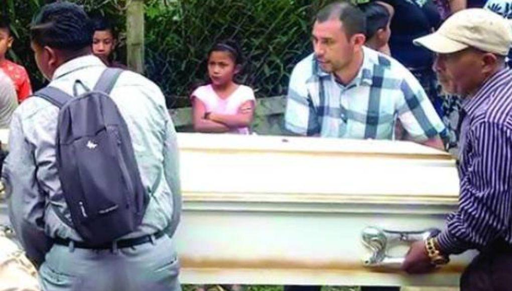 Pastor: Kenia Alfaro, joven asesinada en Cortés, era “una joven ejemplar” (FOTOS)