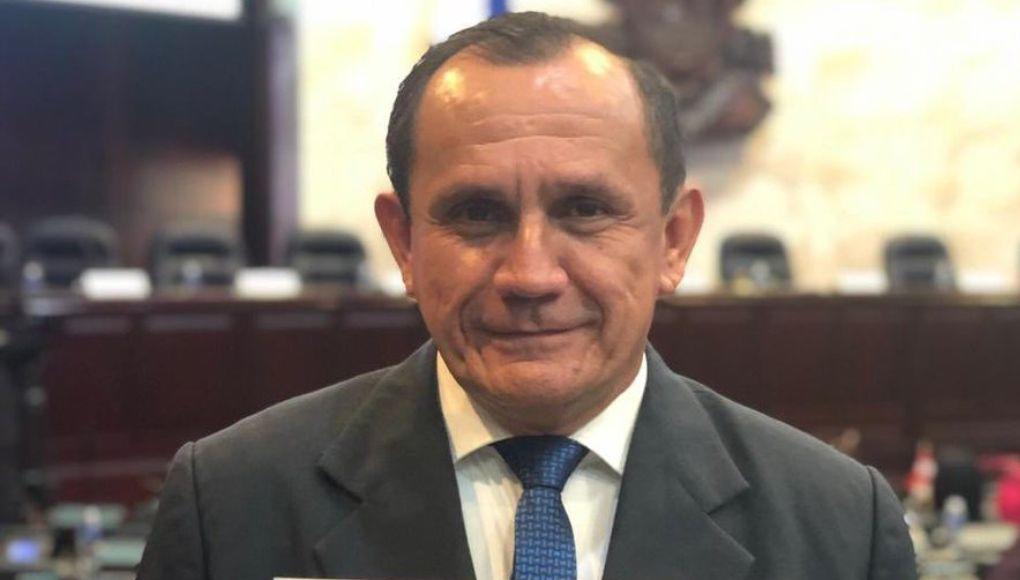 “Estamos borrachos de poder”: Diputado Samuel Madrid a sus compañeros del Partido Libre