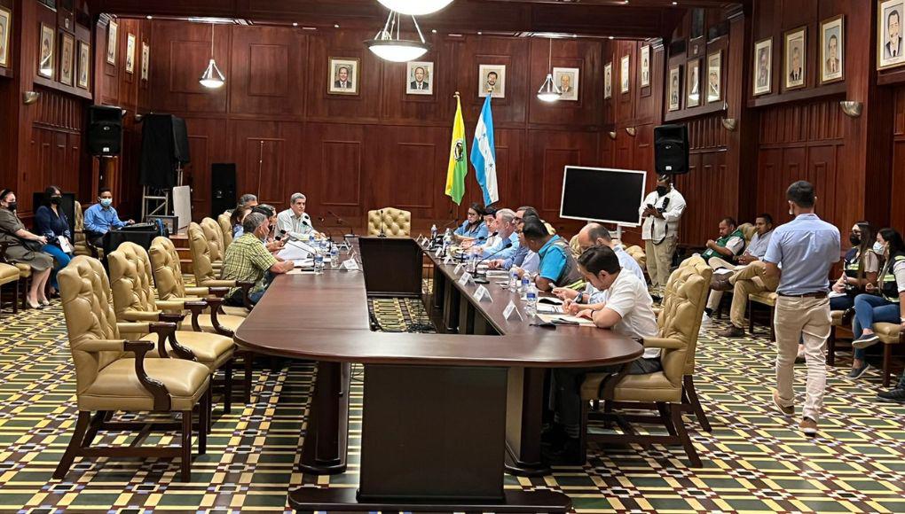 Patronato y escuela Ágape buscan solventar conflicto en Los Álamos