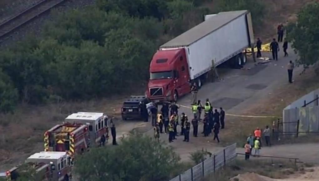 53 migrantes centroamericanos y de México fallecieron al interior de un tráiler en San Antonio, Texas, el pasado 27 de junio.