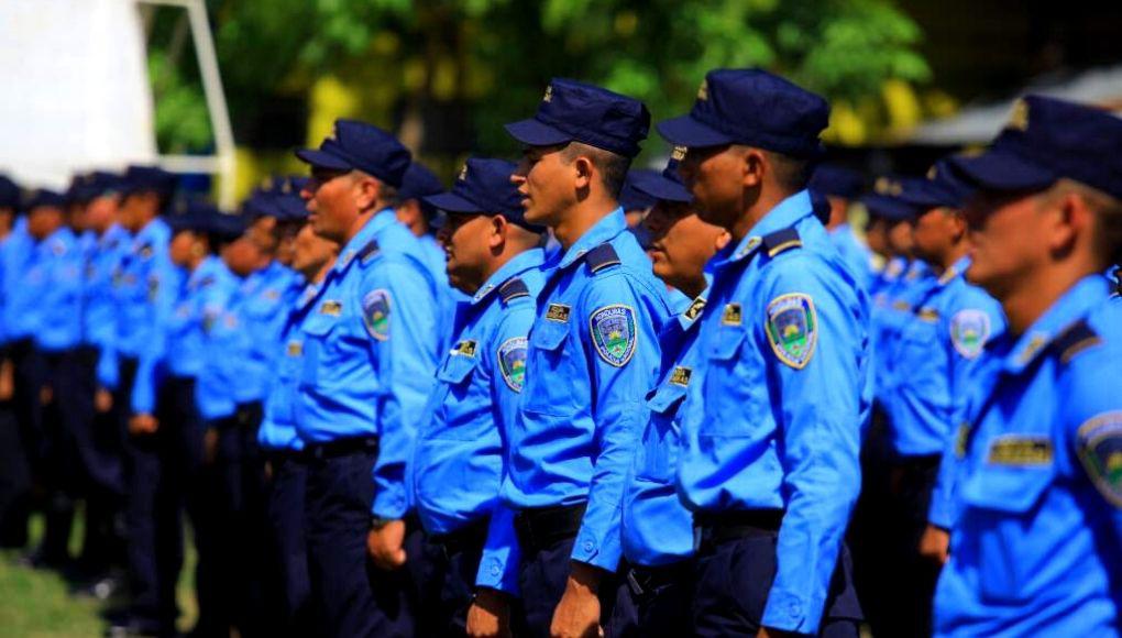 Policía evalúa reintegrar a agentes depurados durante administración de Juan Orlando Hernández