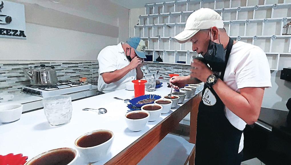 Cafeeza se localiza en La Esperanza, Intibucá.