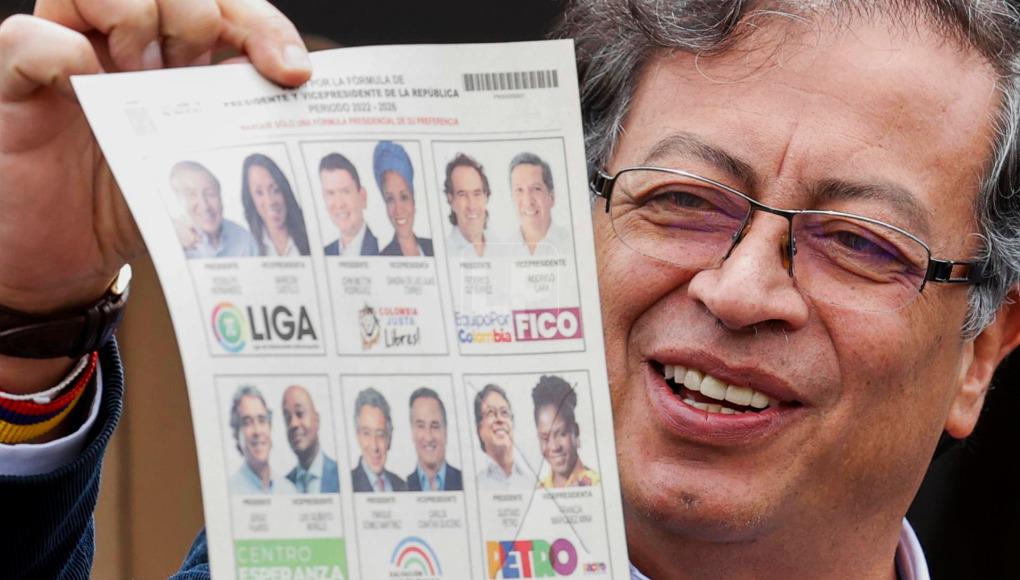 El izquierdista Petro y el populista Hernández irán a segunda vuelta en Colombia