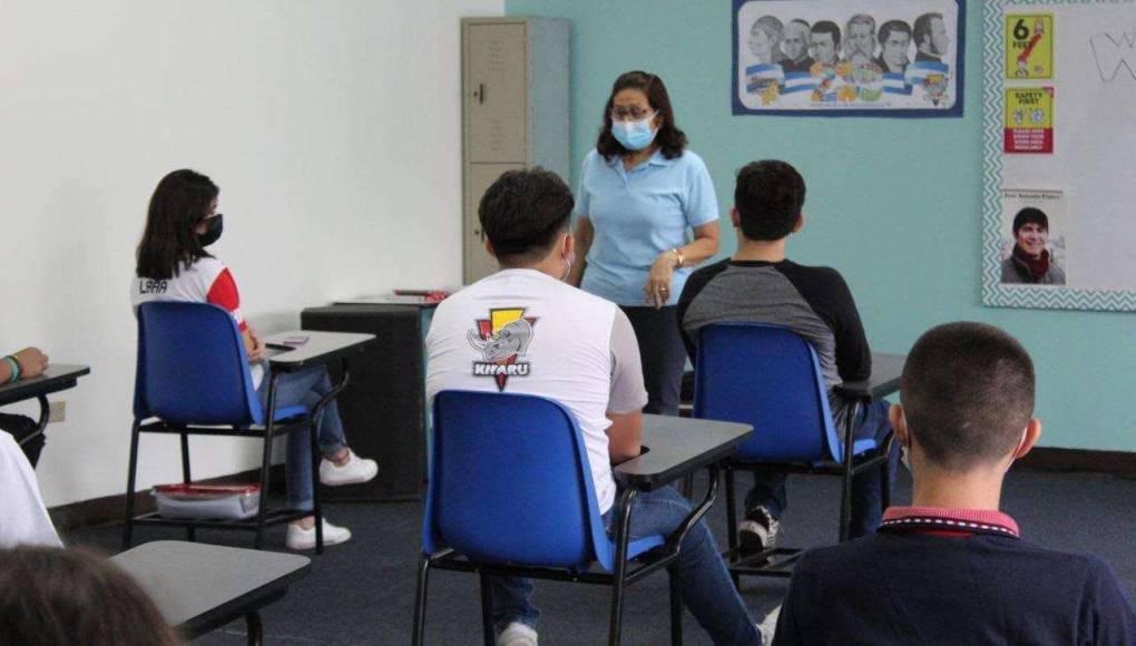 Educación mantendrá suspensión de clases presenciales el martes